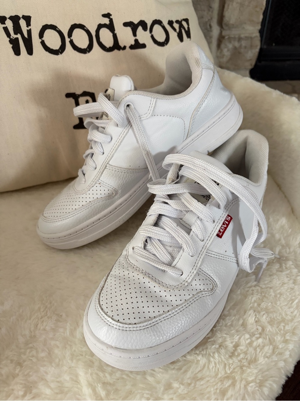 Levi's White Leather Low-Top Sneakers with Red Tab
